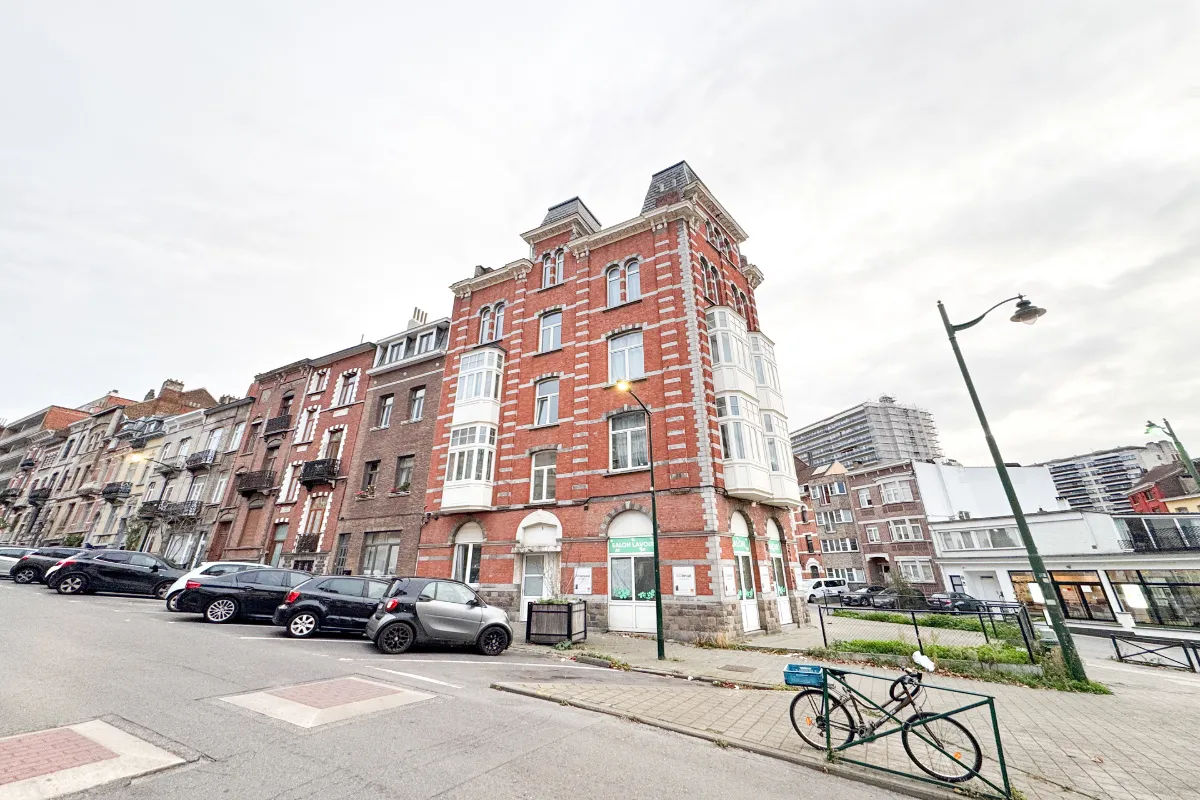 Duplex te  koop in Vorst 1190 250000.00€ 1 slaapkamers 90.00m² - Zoekertje 630225