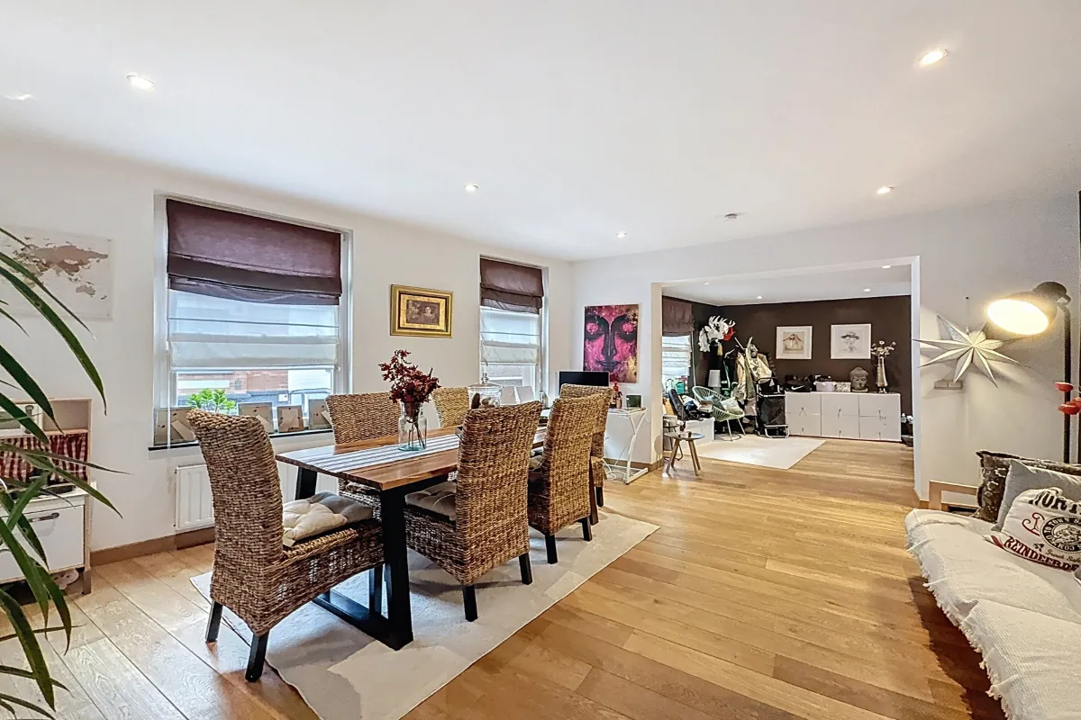 Duplex à louer à Woluwe-Saint-Pierre 1150 2100.00€ 3 chambres 148.00m² - annonce 629907