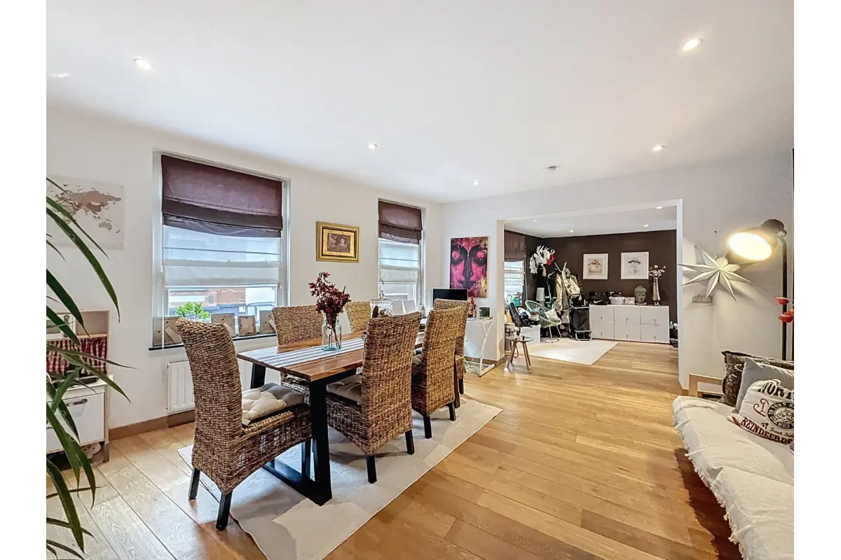 Duplex à louer à Woluwe-Saint-Pierre 1150 2100.00€ 3 chambres 148.00m² - annonce 629907