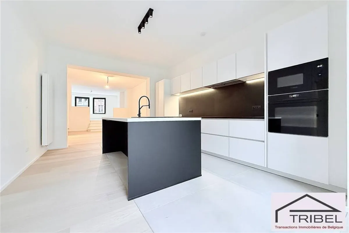 Appartement te  in Vorst 1190 695000.00€ 2 slaapkamers 160.00m² - Zoekertje 629995