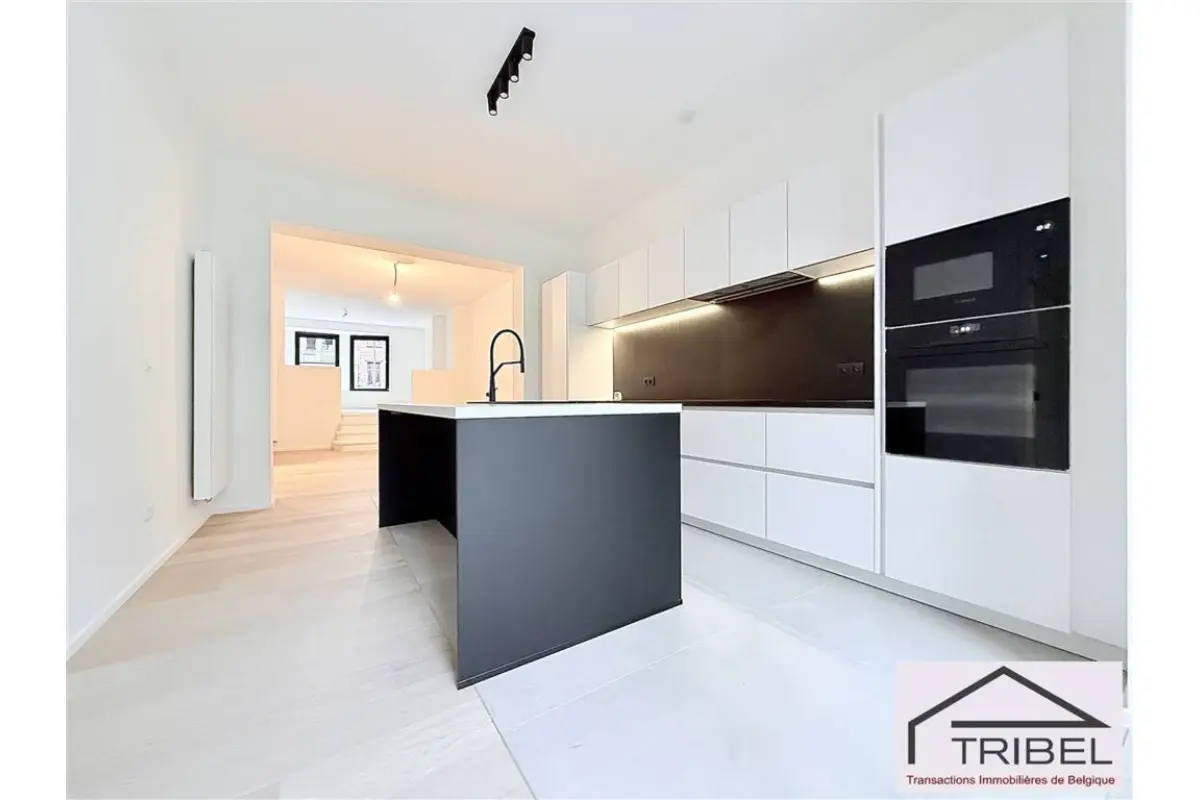 Appartement à  à Forest 1190 695000.00€ 2 chambres 160.00m² - annonce 629995