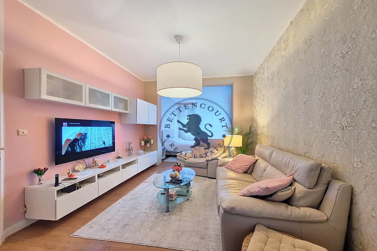 Appartement te  koop in Ukkel 1180 250000.00€ 2 slaapkamers 93.00m² - Zoekertje 630392