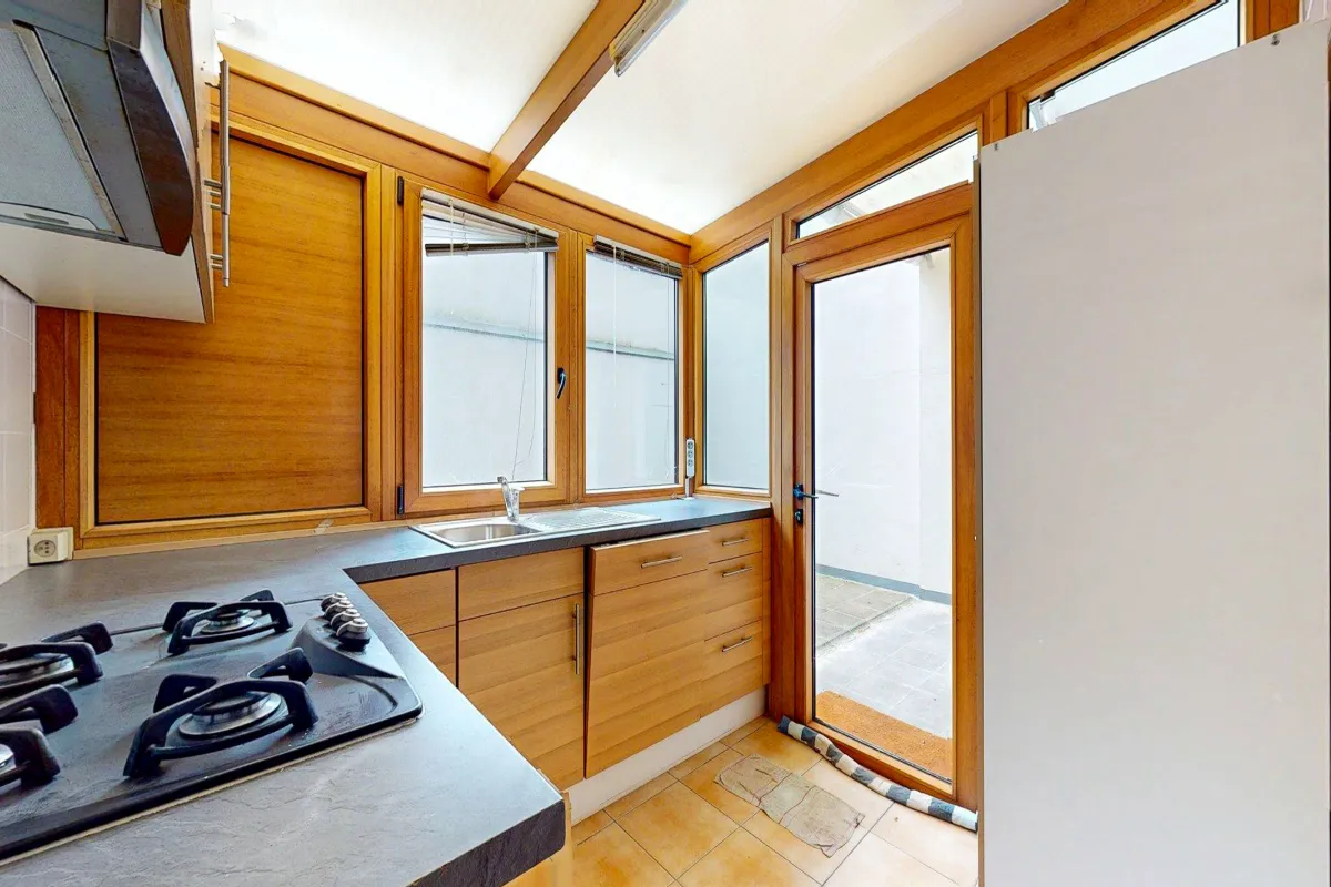 Rez-de-chaussée à louer à Forest 1190 980.00€ 2 chambres 60.00m² - annonce 630326