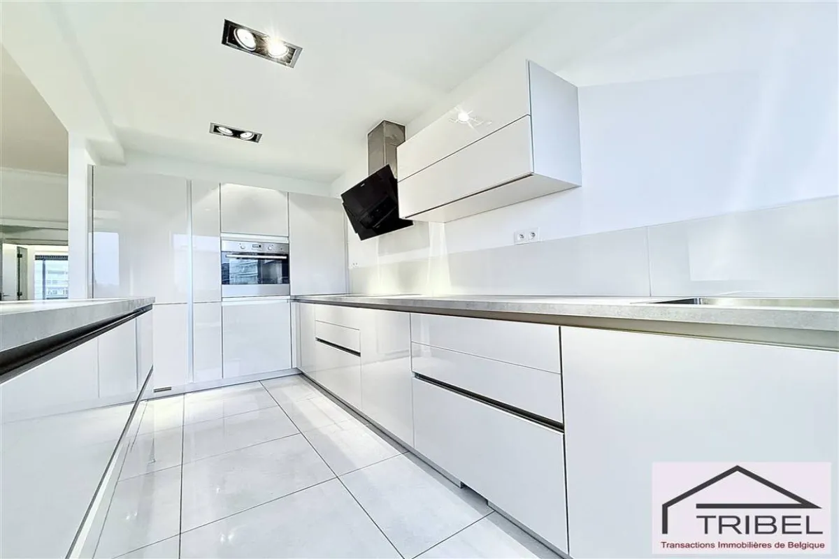 Appartement te  koop in Ukkel 1180 395000.00€ 2 slaapkamers 110.00m² - Zoekertje 629871