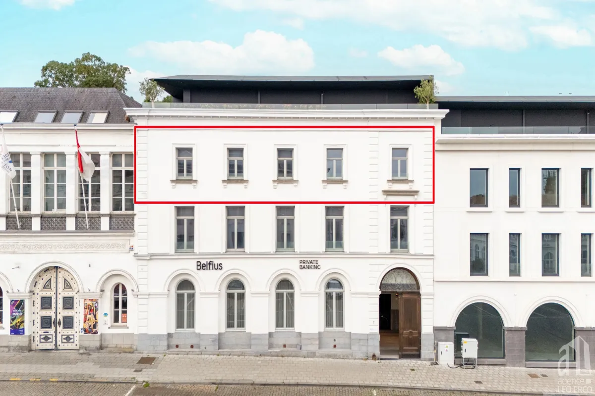 Appartement te  koop in Doornik 7500 950000.00€ 3 slaapkamers 195.00m² - Zoekertje 629775