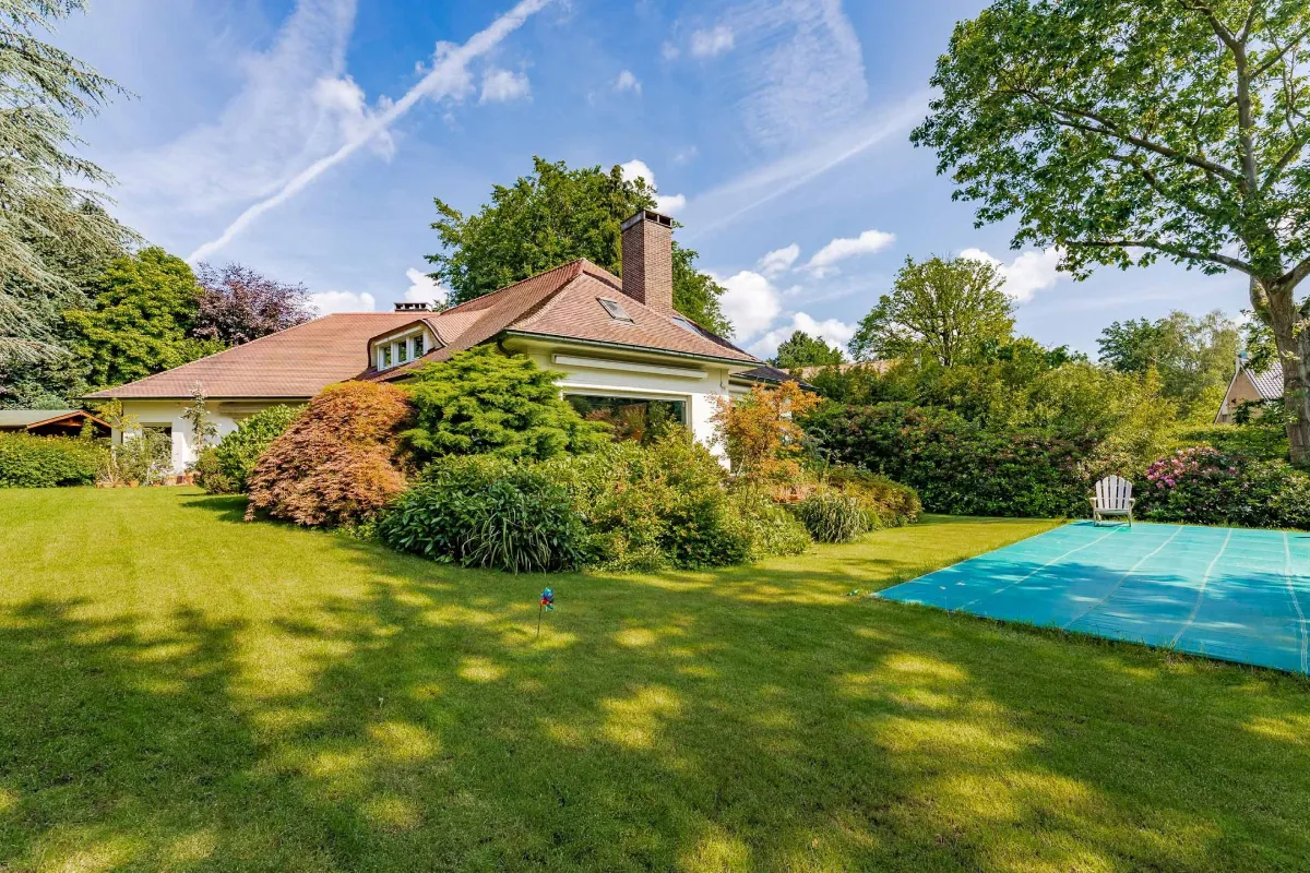 Villa te  in Kraainem 1950 1600000.00€ 5 slaapkamers 322.00m² - Zoekertje 630224