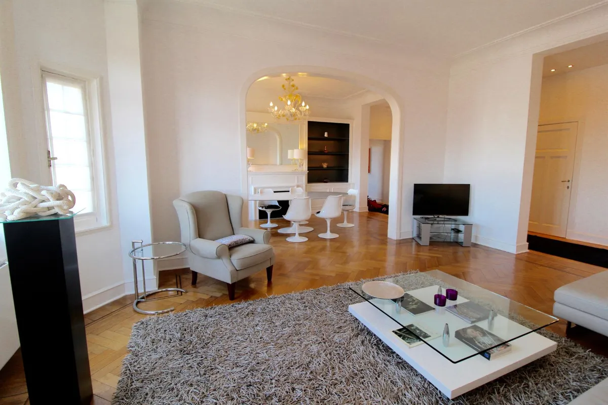 Appartement à louer à Etterbeek 1040 3400.00€ 2 chambres 165.00m² - annonce 630360