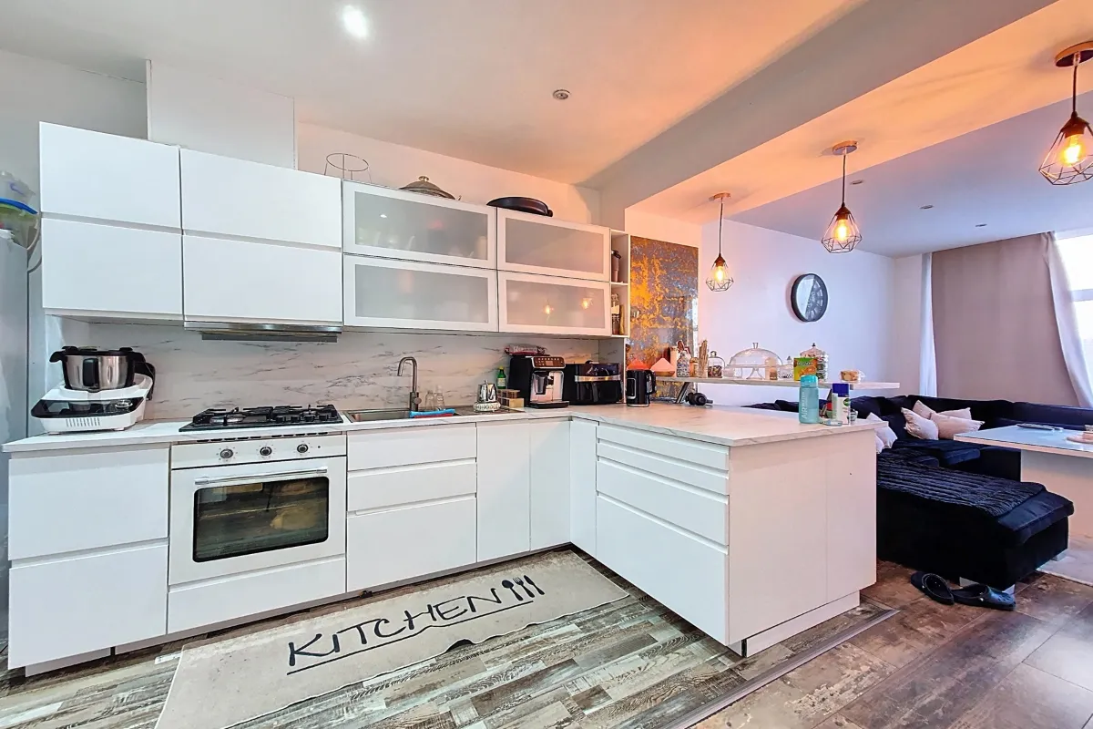 Appartement à vendre à Molenbeek-Saint-Jean 1080 299000.00€ 3 chambres 120.00m² - annonce 629799