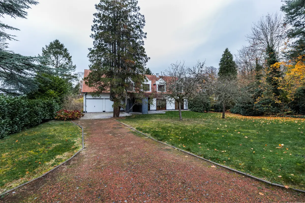 Villa te  koop in Ukkel 1180 1695000.00€ 6 slaapkamers 420.00m² - Zoekertje 630499