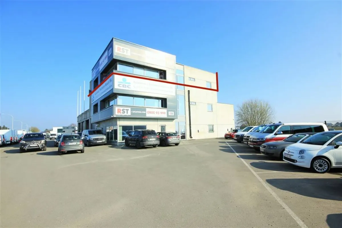 Handelszaak te  huur in Tarcienne 5651 1250.00€ 3 slaapkamers 264.00m² - Zoekertje 629762