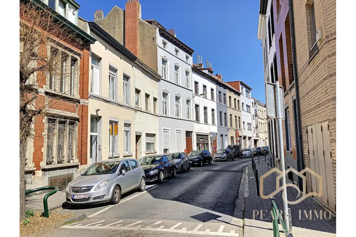 Duplex à vendre à Molenbeek-Saint-Jean 1080 373000.00€ 4 chambres 183.00m² - annonce 630339