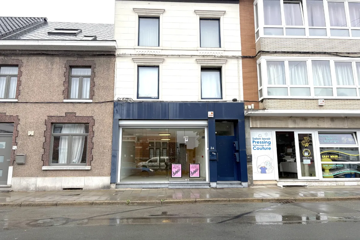 Handelszaak te  huur in La Louvière 7100 700.00€  slaapkamers 90.00m² - Zoekertje 629976