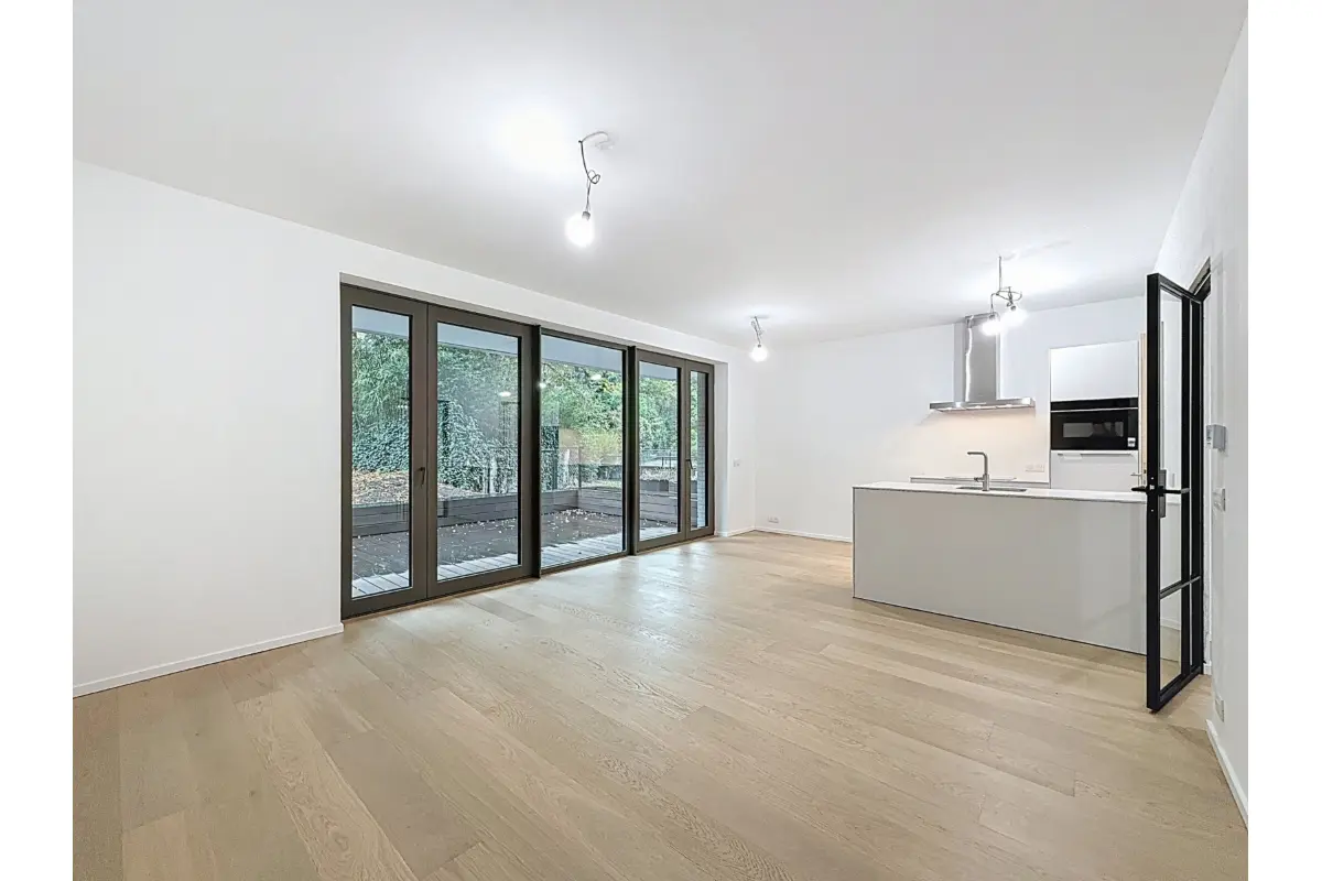 Rez-de-chaussée à louer à Uccle 1180 1500.00€ 1 chambres 81.00m² - annonce 629906