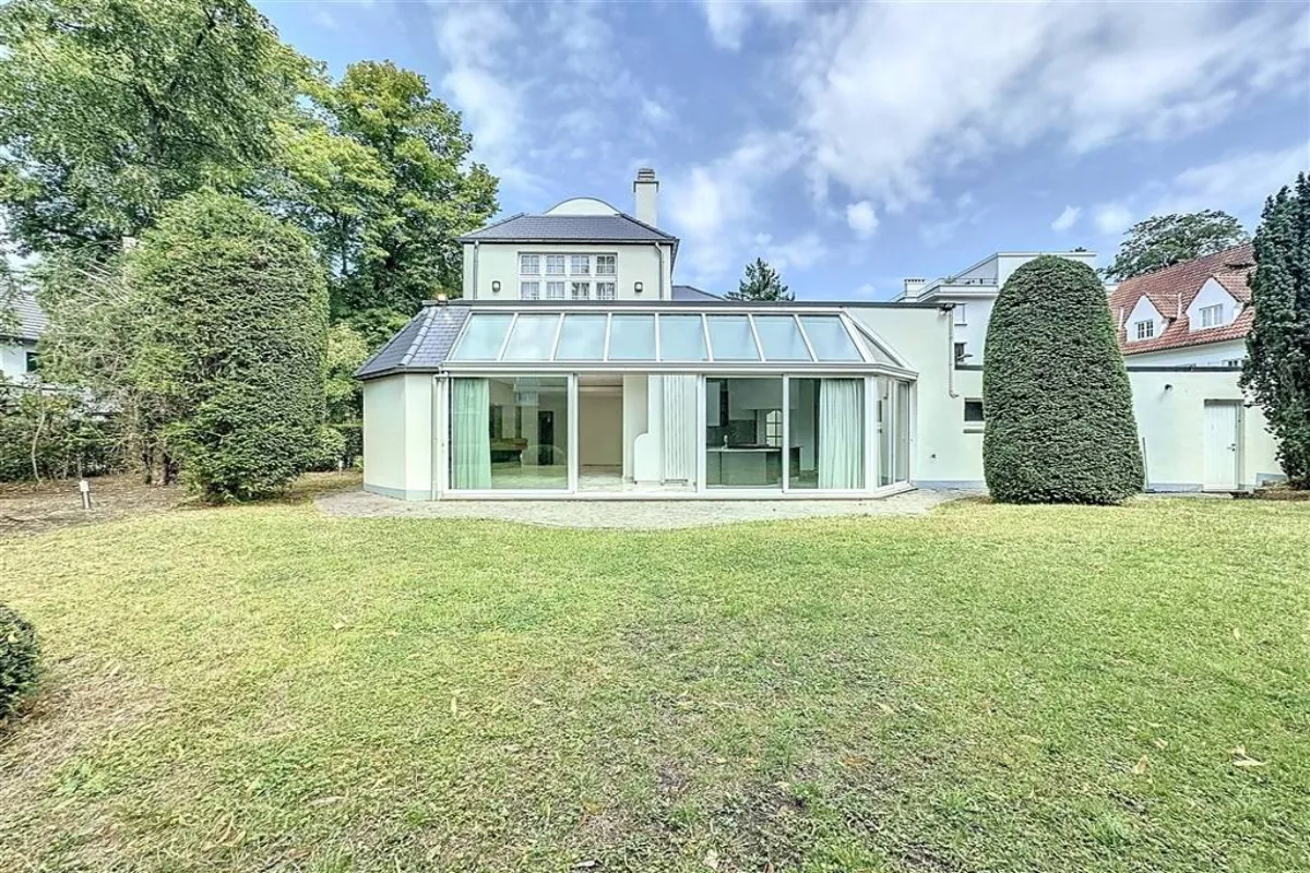 Huis te  huur in Ukkel 1180 4250.00€ 4 slaapkamers 320.00m² - Zoekertje 630322