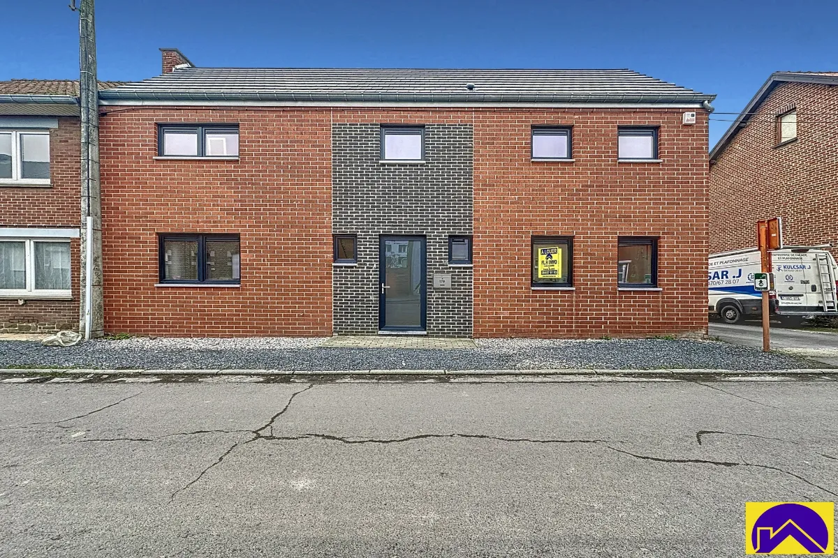 Huis te  huur in Leval-Trahegnies 7134 990.00€ 3 slaapkamers m² - Zoekertje 629962