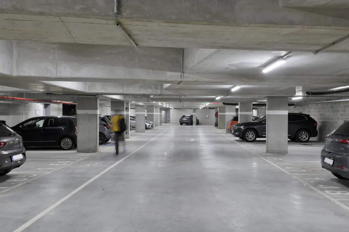 Parking & garage te  koop in Brussel 1000 225000.00€  slaapkamers m² - Zoekertje 631115