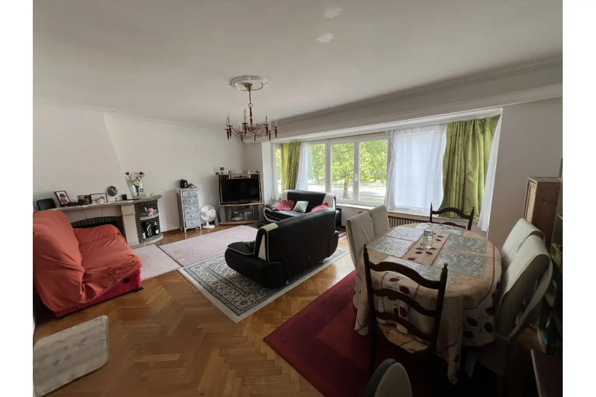 Appartement à  à Schaerbeek 1030 250000.00€ 3 chambres 101.00m² - annonce 631453