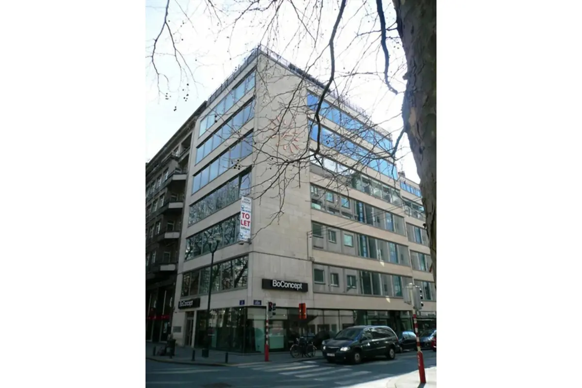 Commerce à louer à Bruxelles 1000 3145.00€  chambres 222.00m² - annonce 630869