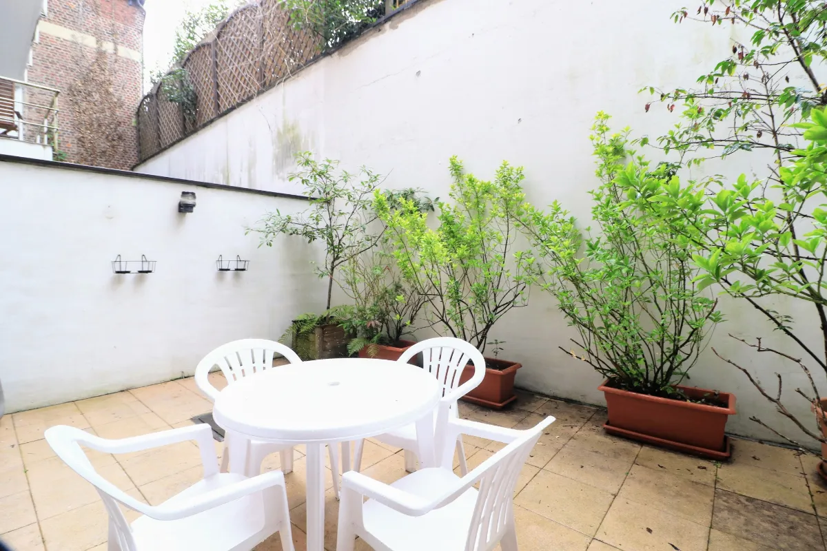 Studio te  huur in Etterbeek 1040 880.00€ 0 slaapkamers 31.00m² - Zoekertje 631061