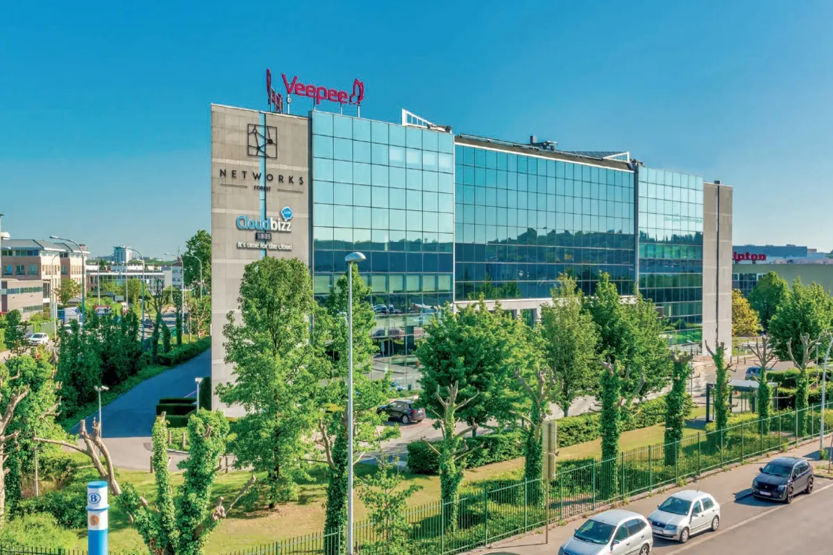 Handelszaak te  huur in Vorst 1190 7841.25€  slaapkamers 697.00m² - Zoekertje 630920