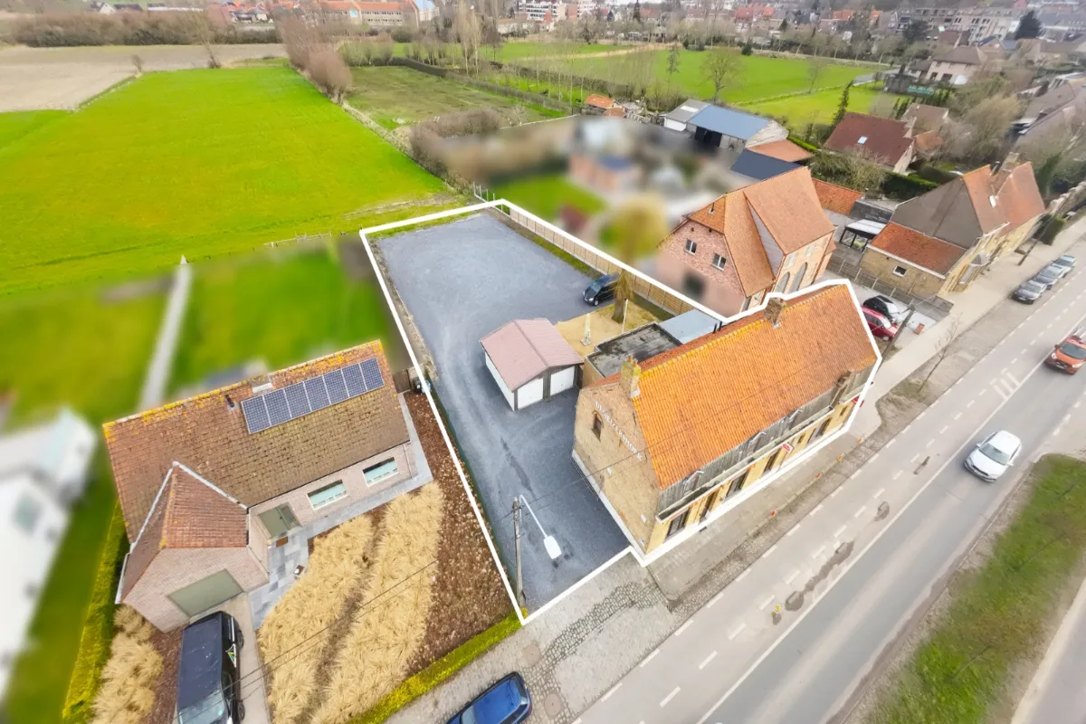 Appartementsgebouw te  koop in Diksmuide 8600 349000.00€ 3 slaapkamers 327.00m² - Zoekertje 630647