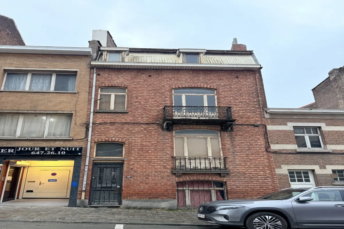 Huis te  koop in Elsene 1050 399000.00€ 5 slaapkamers 210.00m² - Zoekertje 631456