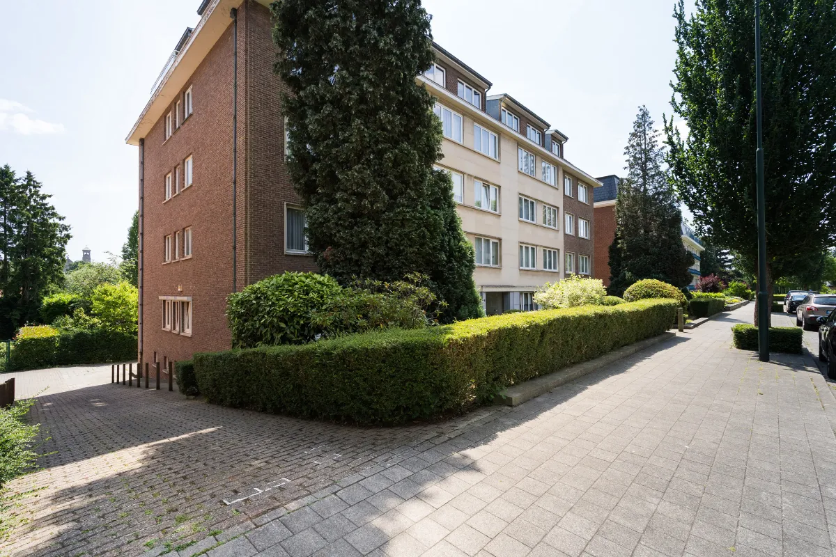 Appartement à vendre à Woluwe-Saint-Pierre 1150 675000.00€ 4 chambres 200.00m² - annonce 631074