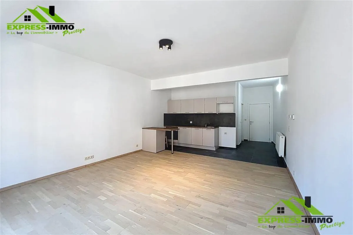 Studio te  huur in Namen 5000 675.00€  slaapkamers 40.00m² - Zoekertje 632018