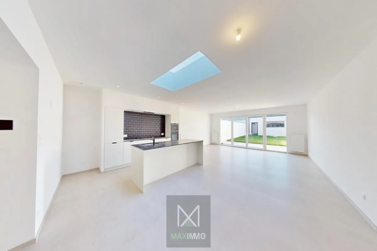 Maison à vendre à Lauwe 8930 0.00€ 4 chambres 196.00m² - annonce 631768