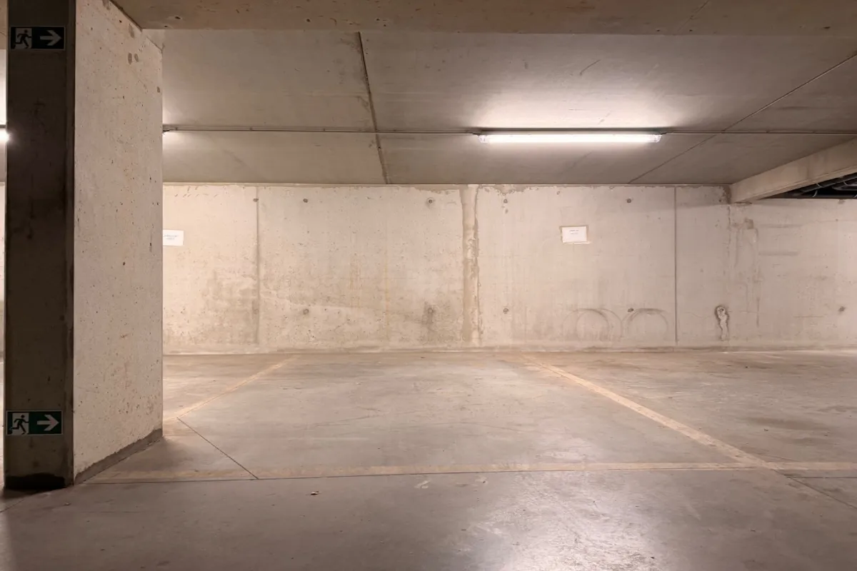 Box à louer à Uccle 1180 120.00€  chambres m² - annonce 632150