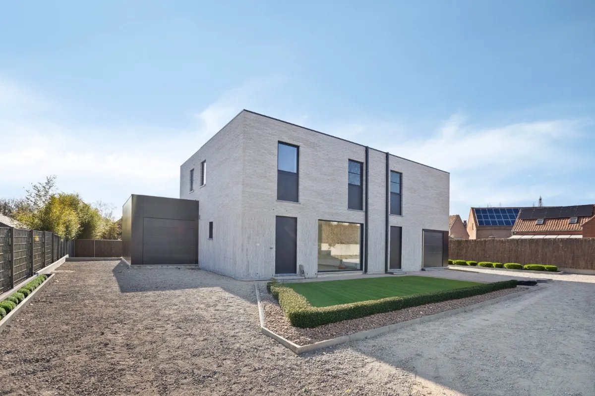 Maison à vendre à Houthulst 8650 389518.00€ 3 chambres 166.00m² - annonce 631801