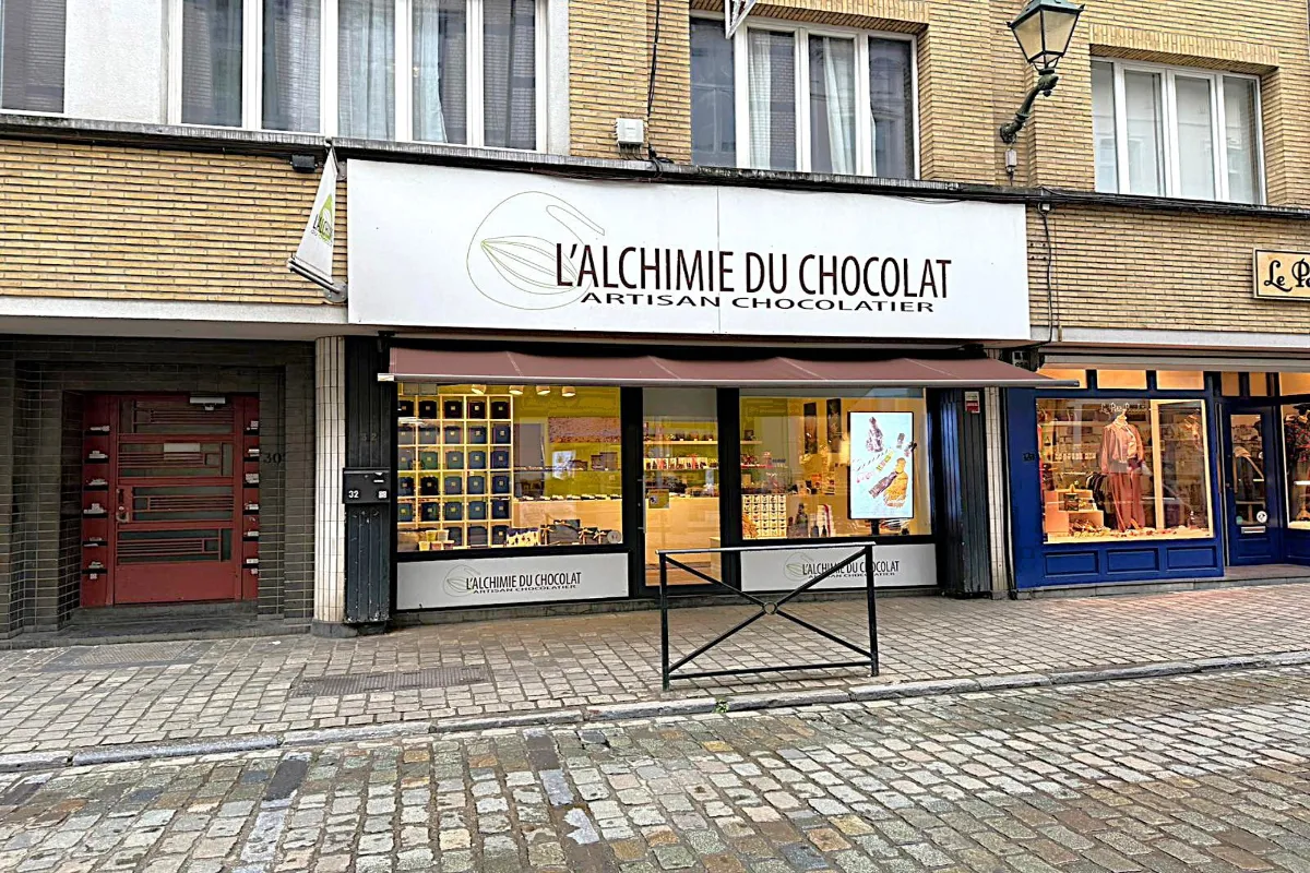 Handelszaak te  huur in Ukkel 1180 2250.00€  slaapkamers 66.00m² - Zoekertje 632200