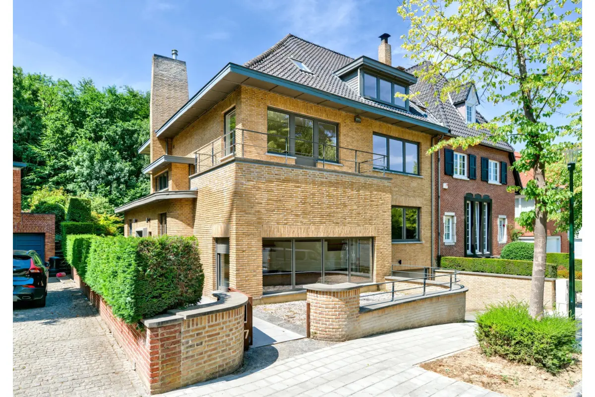 Huis te  in Ukkel 1180 5000.00€ 5 slaapkamers 370.00m² - Zoekertje 632161