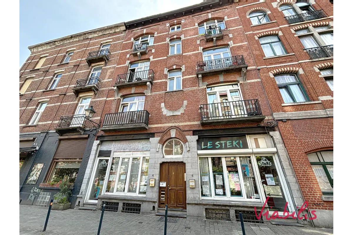 Appartement te  koop in Sint-Gillis 1060 235000.00€ 3 slaapkamers 118.00m² - Zoekertje 632520