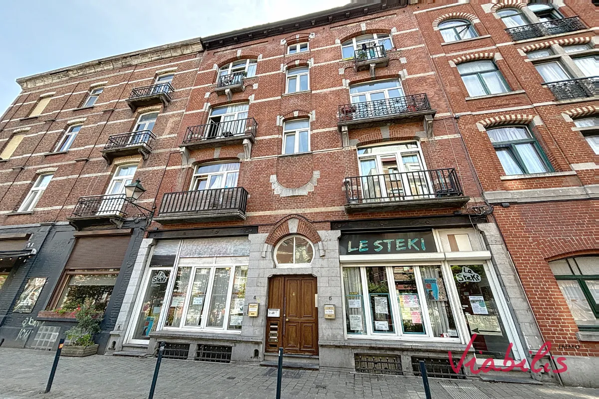 Appartement te  koop in Sint-Gillis 1060 235000.00€ 3 slaapkamers 118.00m² - Zoekertje 632520