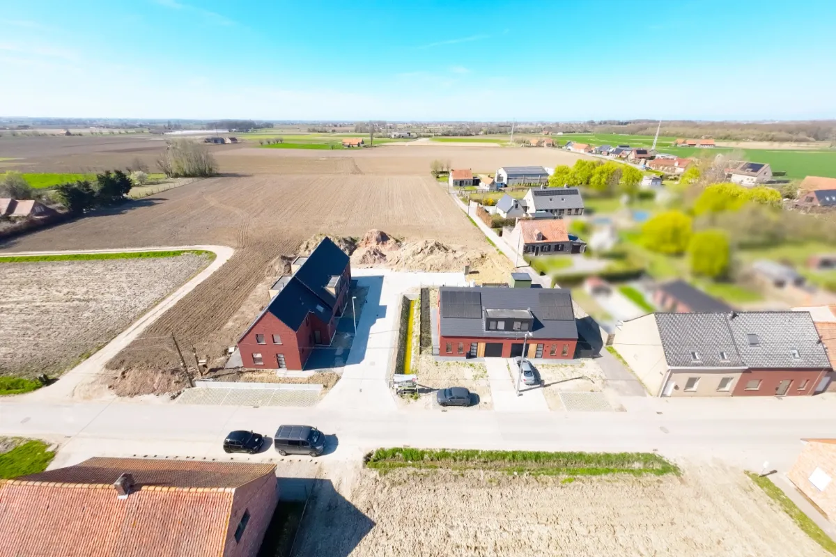 Maison à vendre à Langemark-Poelkapelle 8920 424890.00€ 5 chambres 220.00m² - annonce 631809