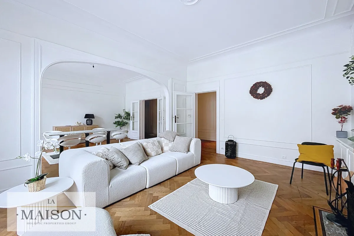 Appartement te  koop in Sint-Gillis 1060 745000.00€ 3 slaapkamers 182.00m² - Zoekertje 632155