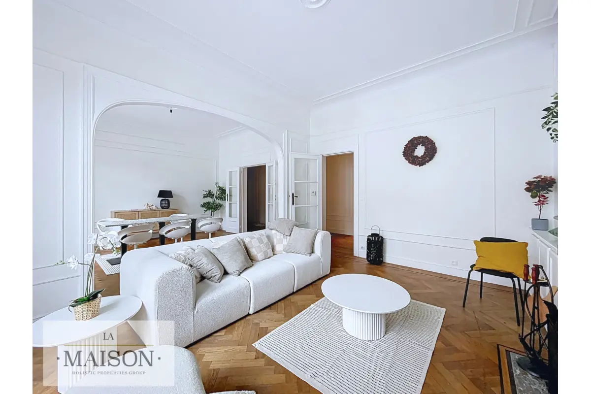 Appartement te  koop in Sint-Gillis 1060 745000.00€ 3 slaapkamers 182.00m² - Zoekertje 632155