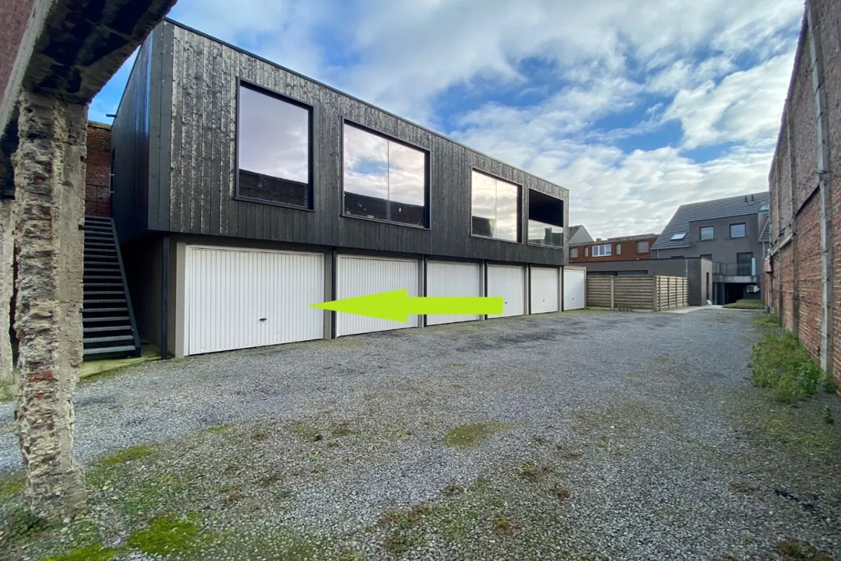 Parking / garage à louer à Pittem 8740 85.00€  chambres m² - annonce 632203