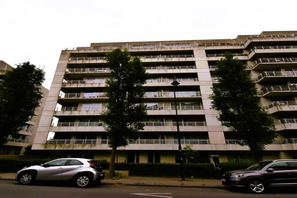 Appartement te  koop in Sint-Jans-Molenbeek 1080 235000.00€ 2 slaapkamers 85.00m² - Zoekertje 632743