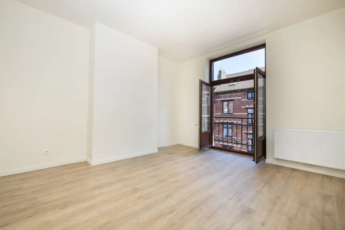 Appartement te  koop in Sint-Gillis 1060 199000.00€ 1 slaapkamers 55.00m² - Zoekertje 632883