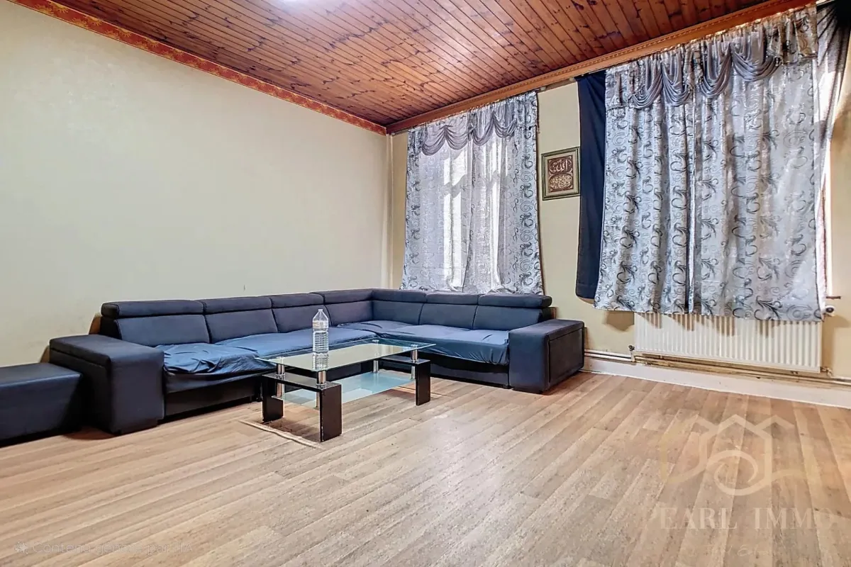 Appartement te  koop in Sint-Jans-Molenbeek 1080 218000.00€ 2 slaapkamers 89.00m² - Zoekertje 632740