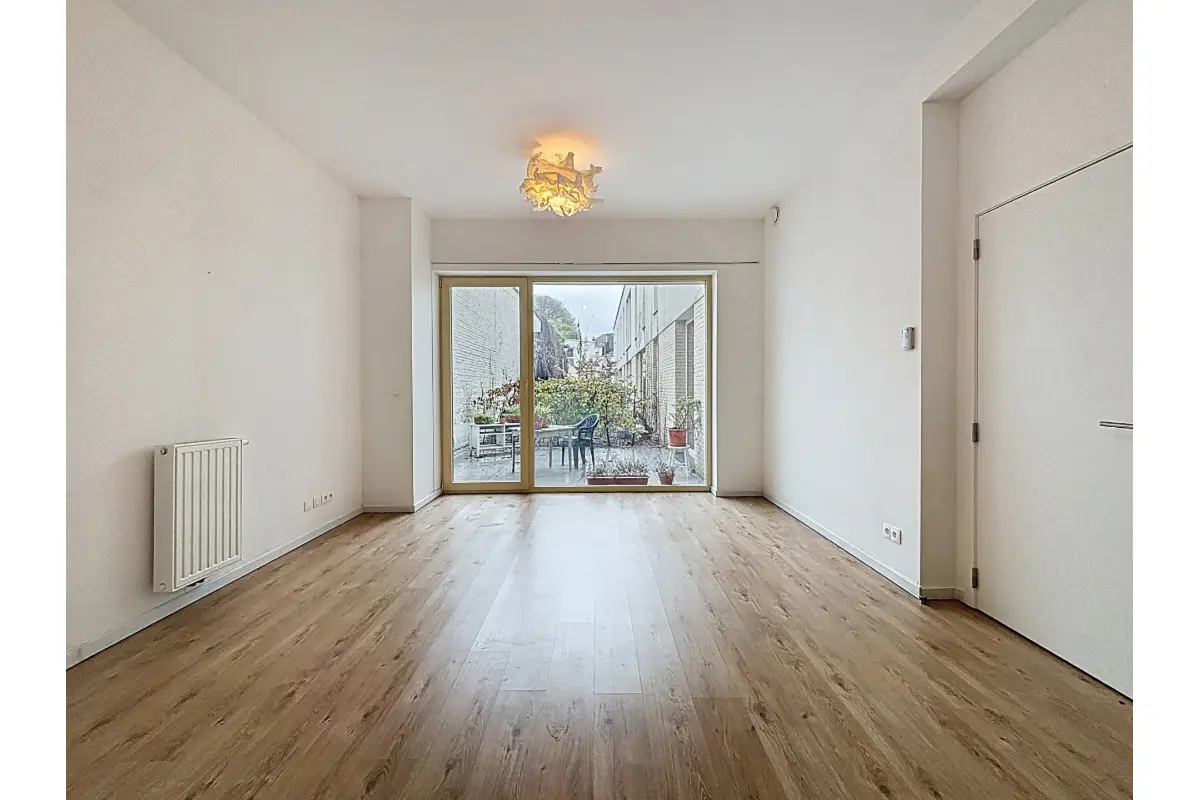 Benedenverdieping te  huur in Anderlecht 1070 1300.00€ 1 slaapkamers 70.00m² - Zoekertje 633016