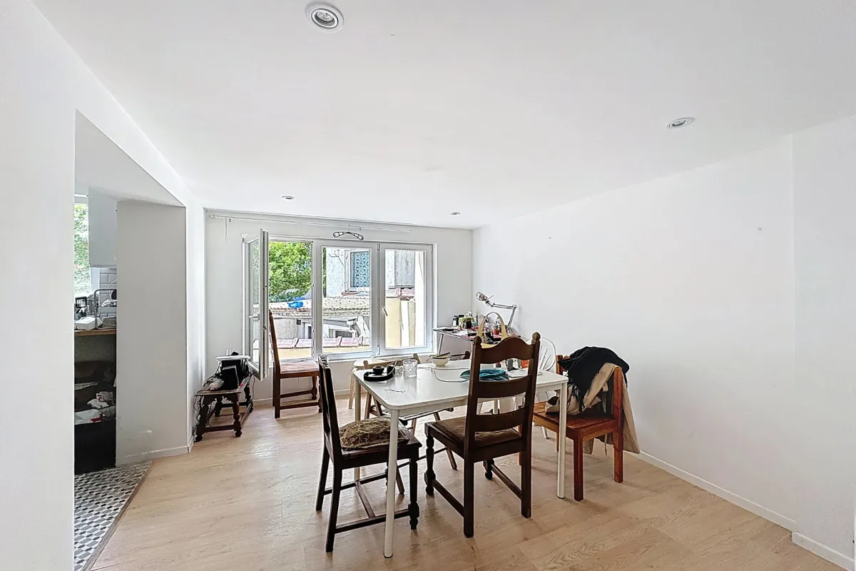 Appartement à vendre à Molenbeek-Saint-Jean 1080 239000.00€ 3 chambres 149.00m² - annonce 633058