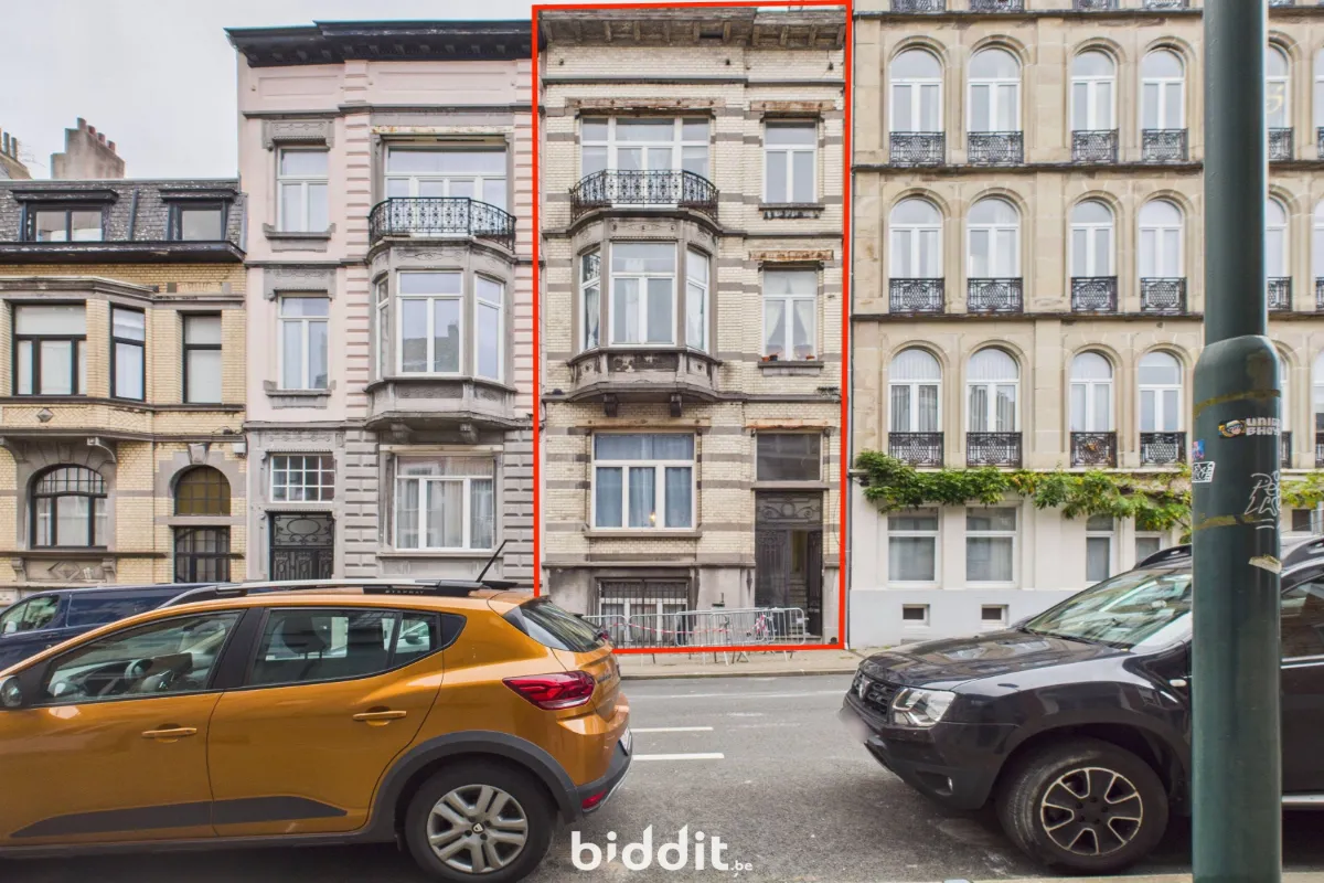 Huis te  koop in Vorst 1190 390000.00€ 7 slaapkamers m² - Zoekertje 633364