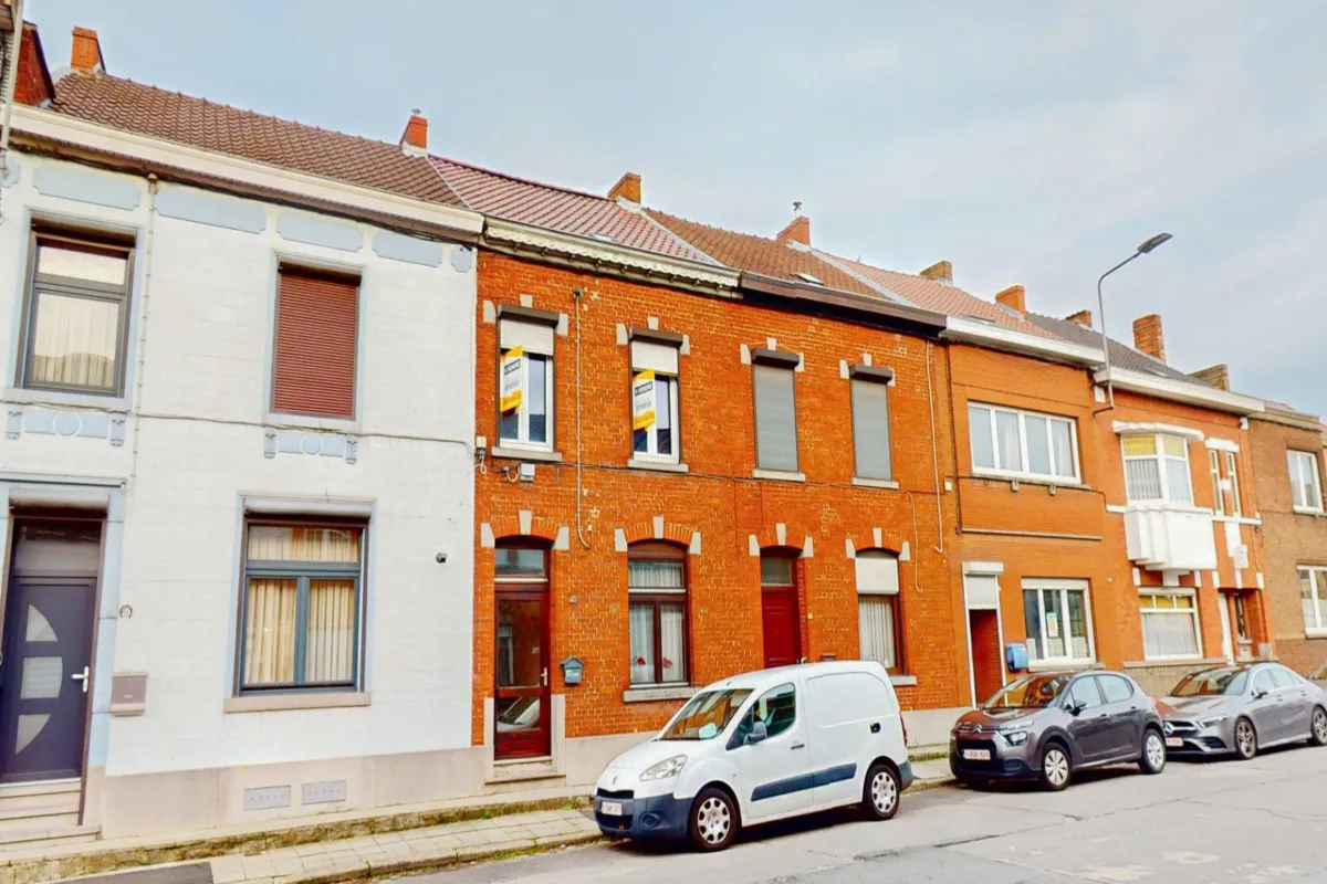 Maison à vendre à La Louvière 7100 150000.00€ 3 chambres 137.00m² - annonce 632749