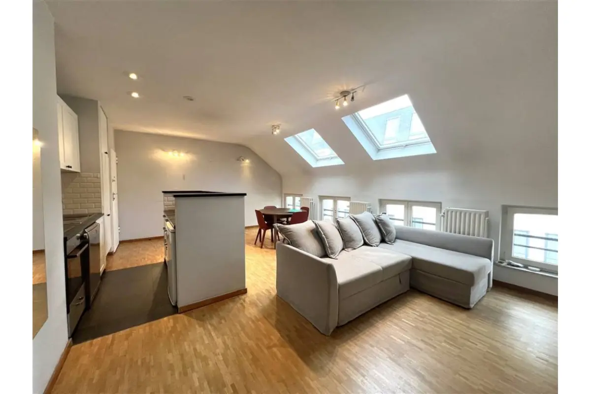 Appartement te  in Elsene 1050 285000.00€ 1 slaapkamers 82.00m² - Zoekertje 633382