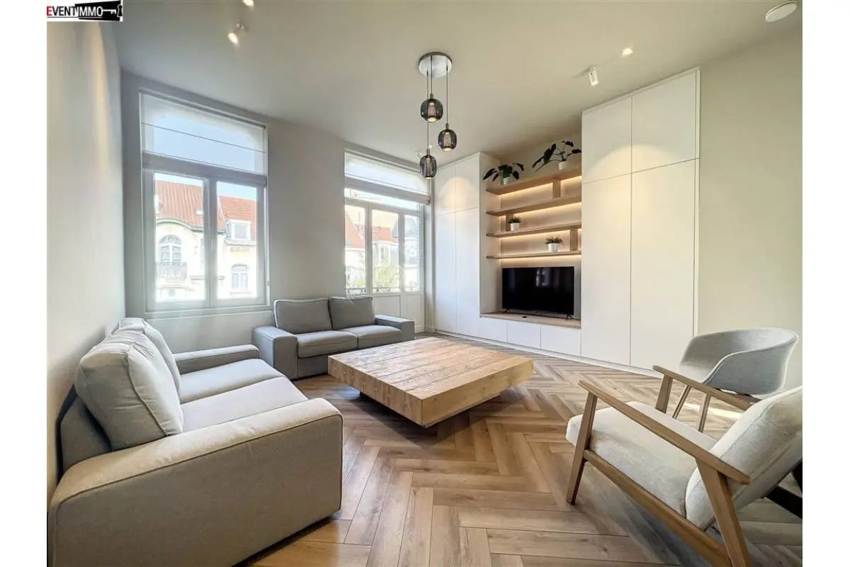 Triplex à  à Schaerbeek 1030 2400.00€ 3 chambres 110.00m² - annonce 633431