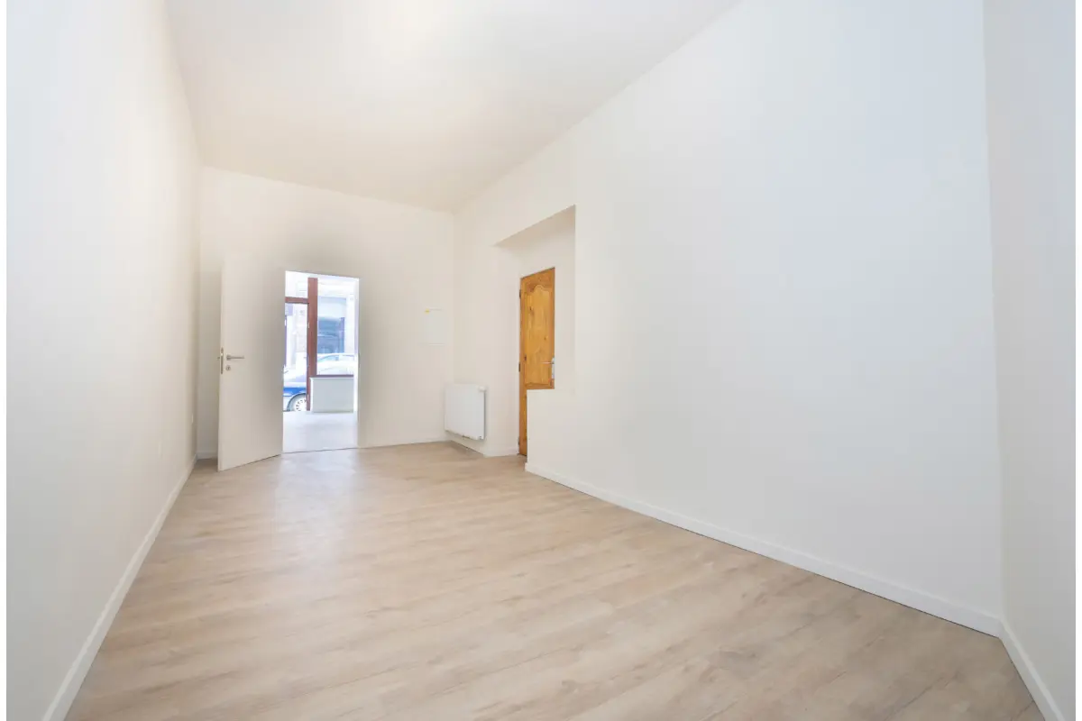 Appartement te  koop in Sint-Gillis 1060 99000.00€ 1 slaapkamers 45.00m² - Zoekertje 632882