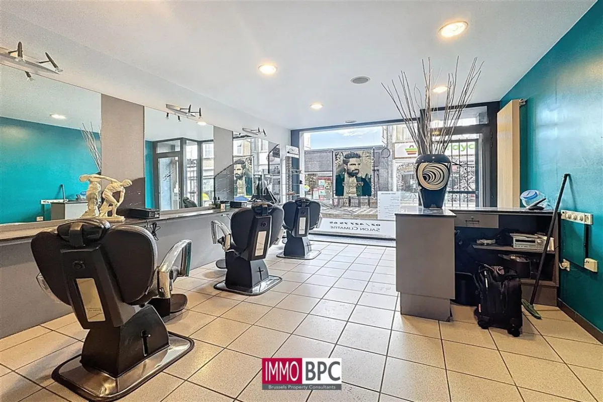 Mixgebouw te  koop in Jette 1090 495000.00€ 3 slaapkamers 190.00m² - Zoekertje 632695